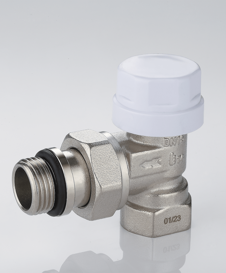 Thermostatic valve angle